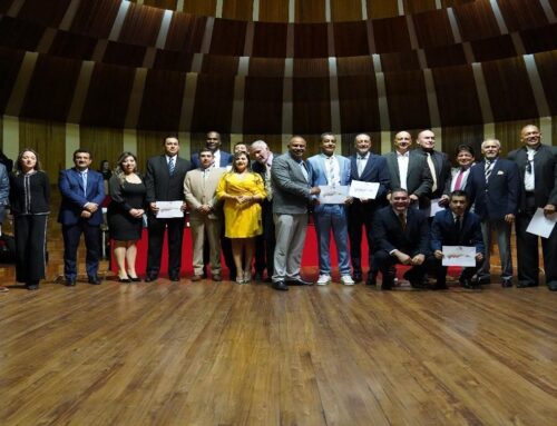 ASAMBLEA NACIONAL RECONOCIÓ A FIGURAS DEL BALONCESTO ECUATORIANO